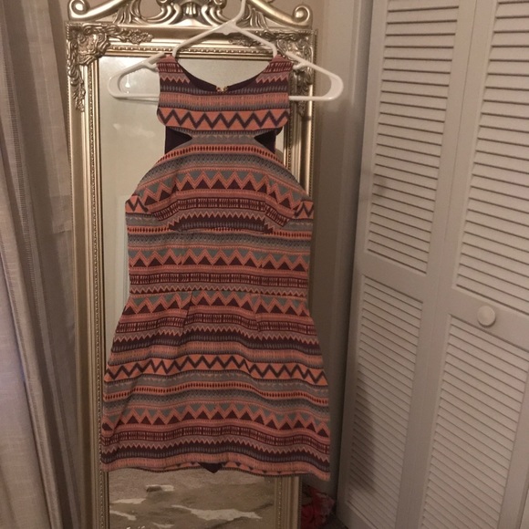 Printed Dress - Picture 5 of 5